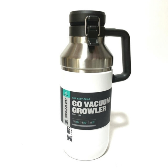 NWT Stanley The Easy Pour GO Vacuum Growler 64oz - Picture 1 of 4